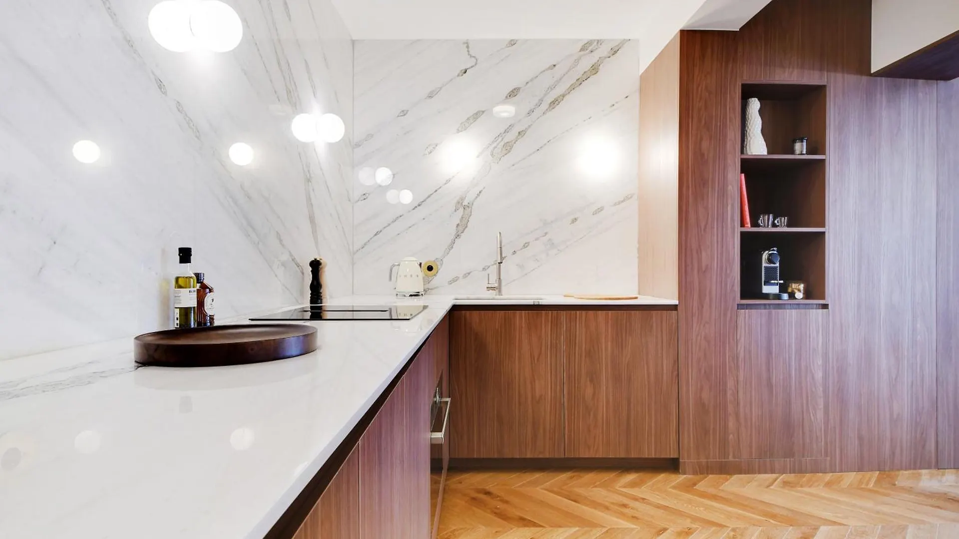 Oniri - Serviced In Saint Germain